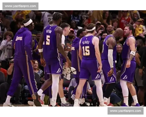 湖人对决热火总决赛G5直播詹姆斯冲冠巴特勒迎关键战